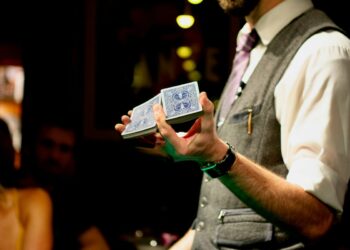 4 Sales Tricks I Hate And How To Sell Instead | by Maya Sayvanova | The Startup | Sep, 2024