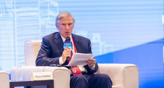 Oaktree calls out private equity partners