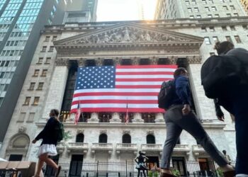 Vanguard experiment in shareholder democracy finds investors prefer to defer