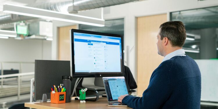 LinkedIn Is Changing the Game, Old Tricks Are Outdated. | by Ivona Hirschi | The Startup | Sep, 2024