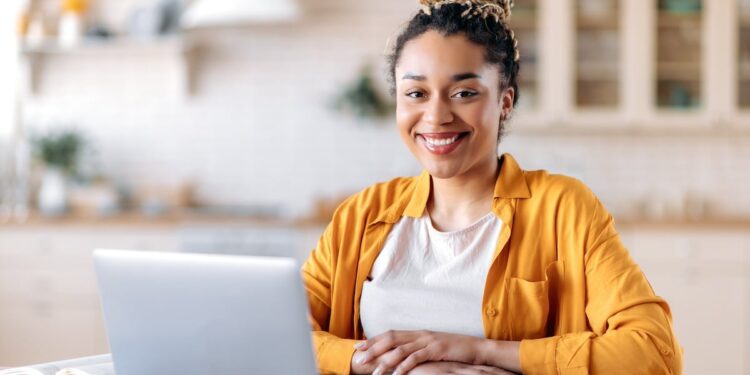 How I Save $1000+ a Month: 11 Strategies That Work