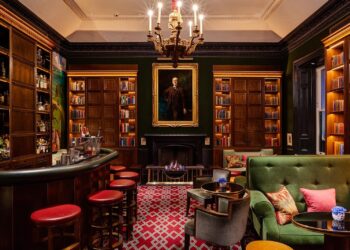 10 best haunted hotels in the world