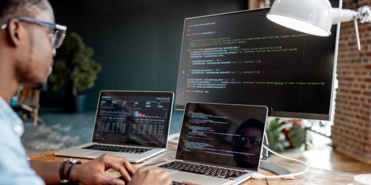 How to hire a WooCommerce developer: The four best sources