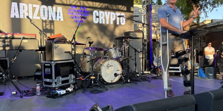 Politicians, Founders Motivate Crypto Voters on Day One of the America Loves Crypto Tour