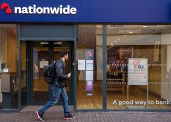 Jumbo loans show risk returning to UK mortgage market