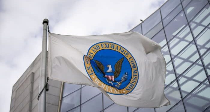 Investor group warns SSGA-Apollo ETF filing ‘raises red flags’