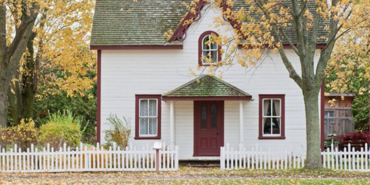 How to use equity to buy a second home