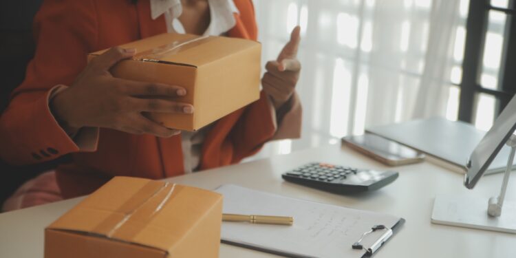 Shipping a custom WooCommerce plugin for DHL’s global growth