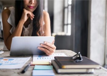 What are Mutual Funds & How Do They Work? (2024 Guide)