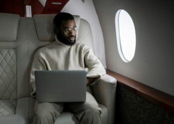 Business Travel Statistics [2007-2024]: Market & Trend Data Analysis