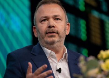 Boaz Weinstein takes aim at seven UK investment trusts