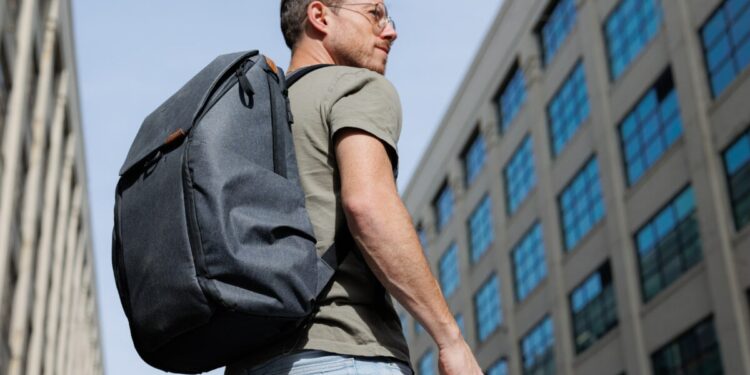 Backpack Statistics [2024]: Consumer, Product & Growth Data