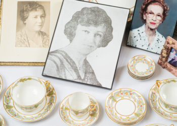 This 100-Year Set of Fine China Has Passed Through 5 Generations of Women