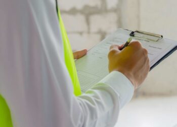 What to Include In a Construction Daily Report (Example & Template Included)