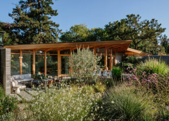 Loving an ‘Untouched’ Modernist House, and Then Getting Down to Work