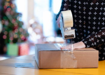 How To Create an Effective Ecommerce Return Policy and Process