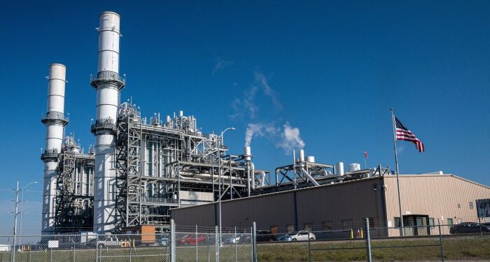 Exxon foe Engine No. 1 to build fossil fuel plants with Chevron