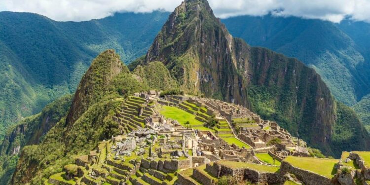 A Complete Guide on Hiking the Inca Trail in 2025