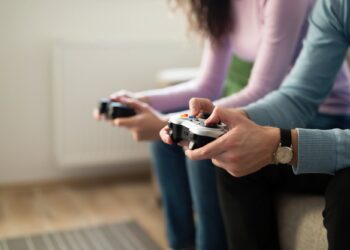 23 Best Jobs for 16 Year Olds To Make Money