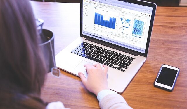 Trust and Technology: Modern Tools for Relationship-Driven Advising