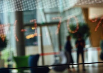 Abrdn and JPMorgan move to bolster European active ETF suites