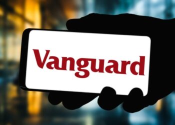 Vanguard puts pressure on rivals with large round of fee cuts
