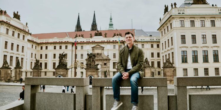 My 6 Step Guide to Planning a Trip in 2025