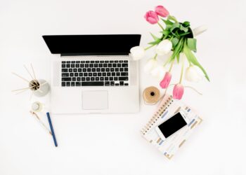 32 Best Spring Side Hustles To Make Extra Money