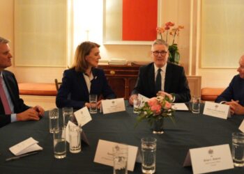 Blackstone chief Stephen Schwarzman’s income eclipsed $1bn last year