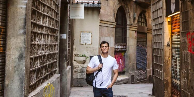 Where I Find the Best Travel Deals in 2025