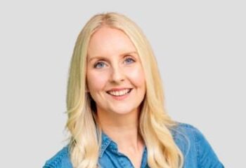 Great Mom Builds Global Craft Biz