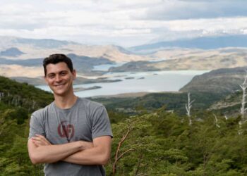 How to Travel on a Budget in 2025