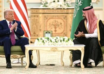 Saudi Arabia and US agree $600bn of AI and defence deals