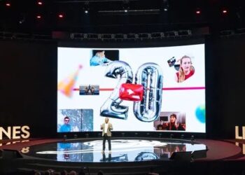 YouTube Shorts Hits 200 Billion Daily Views | by Shubham Davey | The Startup | Jun, 2025