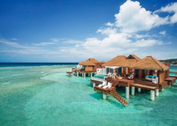 8 best overwater bungalows in the Caribbean