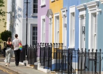 Non-doms’ retreat hits London’s prime housing market