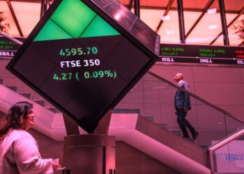 A public route for investors into growing private finance