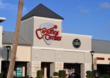 Guitar Center CEO on AI’s new role in assisting shoppers