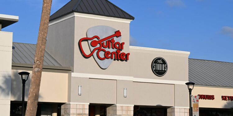 Guitar Center CEO on AI’s new role in assisting shoppers