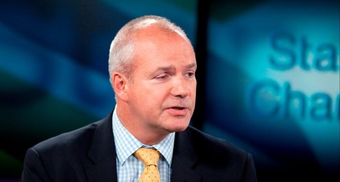 Savers should be able to tap private assets through Isas, says IA chief