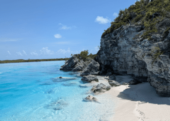 11 Travel Jobs That Come With Free Housing