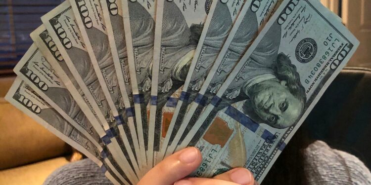 This Is How Much You Should Have Saved According to Your Age | by Desiree Peralta | The Startup | Sep, 2025