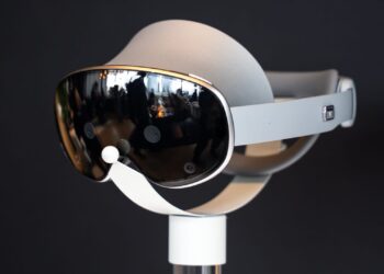 Samsung and Google attempt to one-up Apple with AI-powered headset