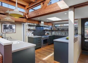 Remarkable Floating Home in Sausalito That Starred in Jennifer Garner Hit ‘The Last Thing He Told Me’ Is Listed for $3 Million