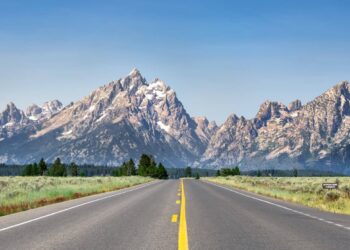 How to Find a Cheap Car Rental in 2025