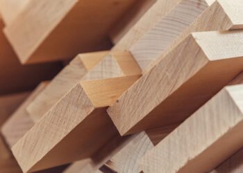 Agentic AI Breaks Marketing Out of the Prompt Era