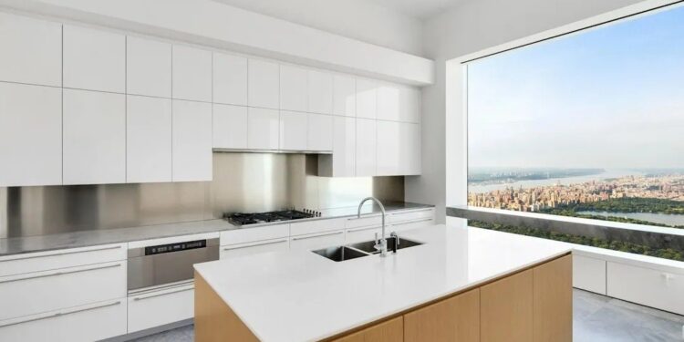 NYC Luxury Home Sales Rise as Sponsor Units Make Up Half of the Deals