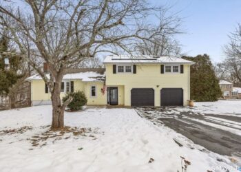 Picturesque New England Birthplace of Infamous Revolutionary War Traitor Is Now a Homebuyer Hot Spot