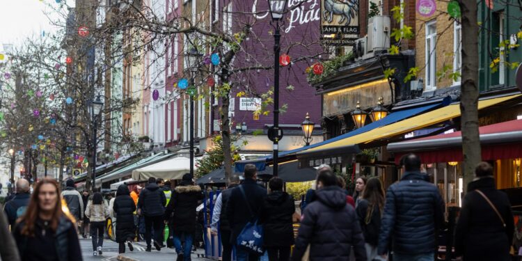 UK economy posts 0.3% growth in November, beating estimates