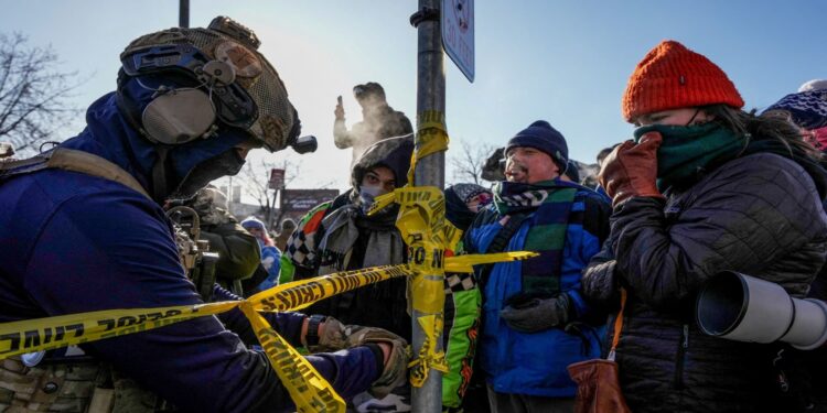 Gov. Walz calls on Trump to halt ICE operations in Minnesota after fatal shooting